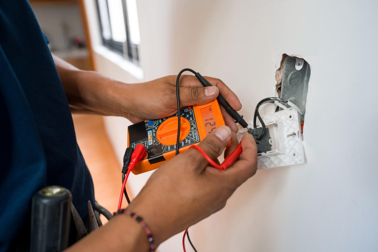 Instalacion y reparaciónes eléctricas